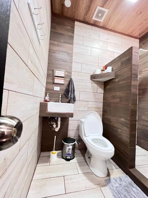 Апартаменты Apartamento H Gonzalez 14 Алахуэла Экстерьер фото